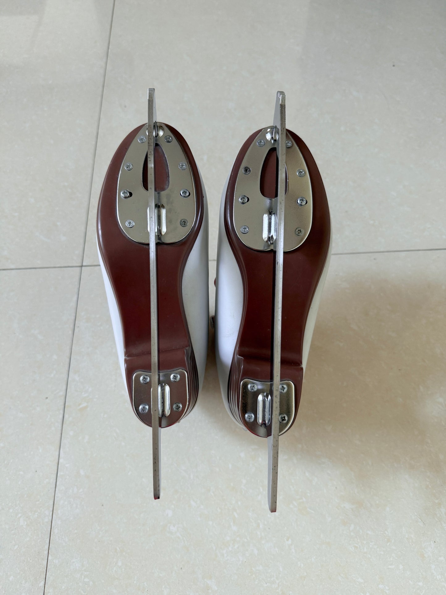 2nd Hand Jackson Mystique Ice Skates Bundle (second hand ice skates)