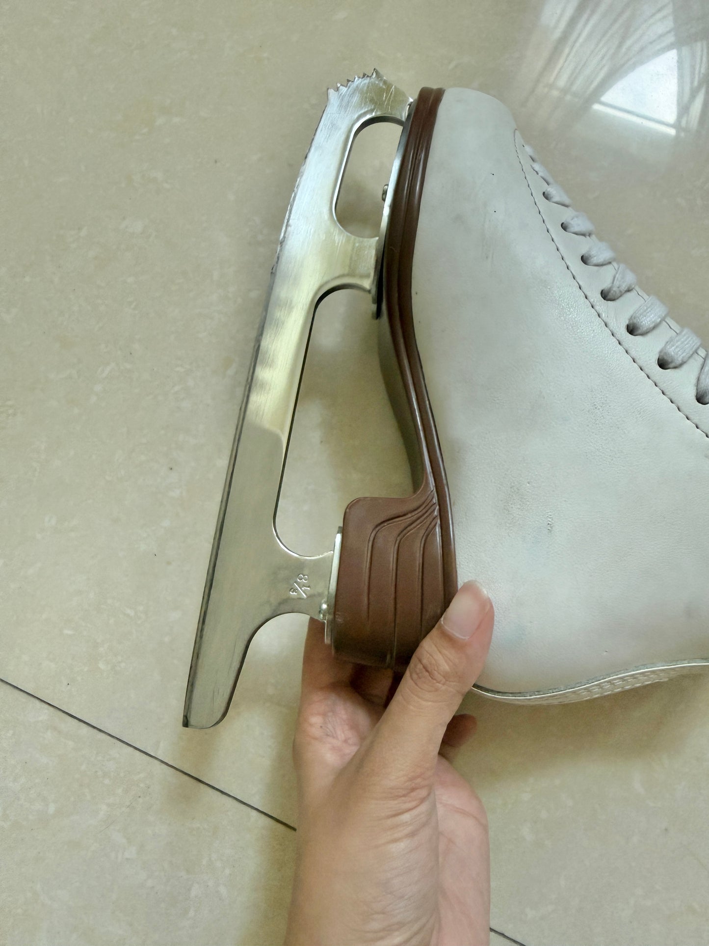 2nd Hand Jackson Artiste Ice Skate Bundle (secondhand ice skate)