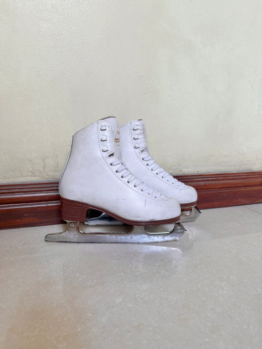 2nd Hand Jackson Artiste Ice Skate Bundle (Secondhand ice skate PH)