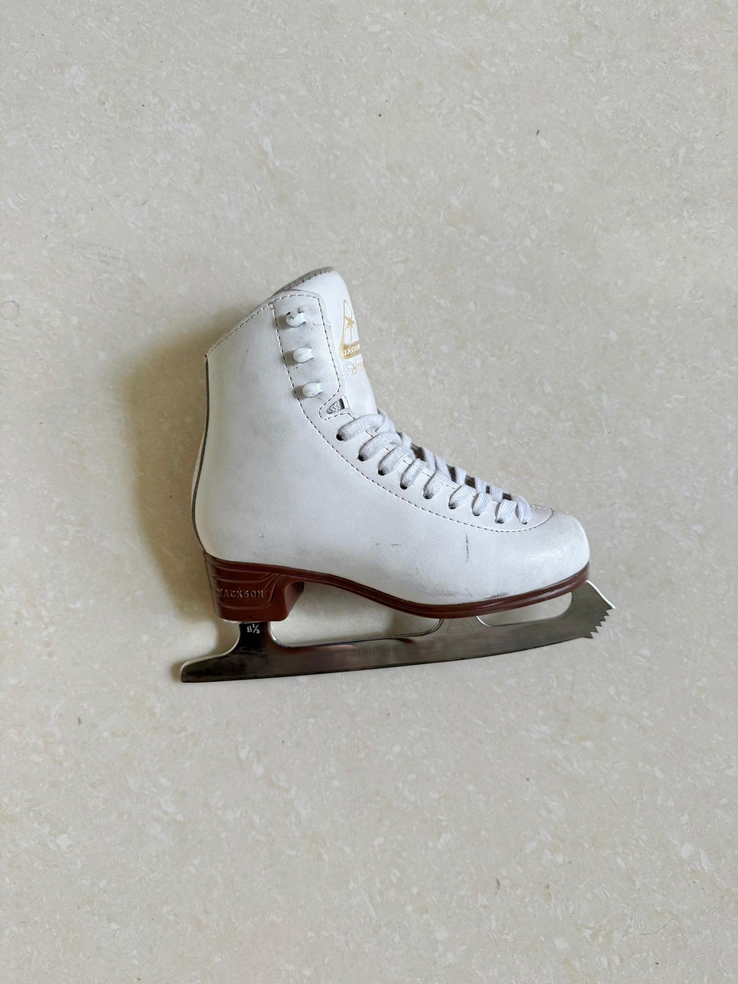 2nd Hand Jackson Artiste Ice Skate Bundle (secondhand ice skate)