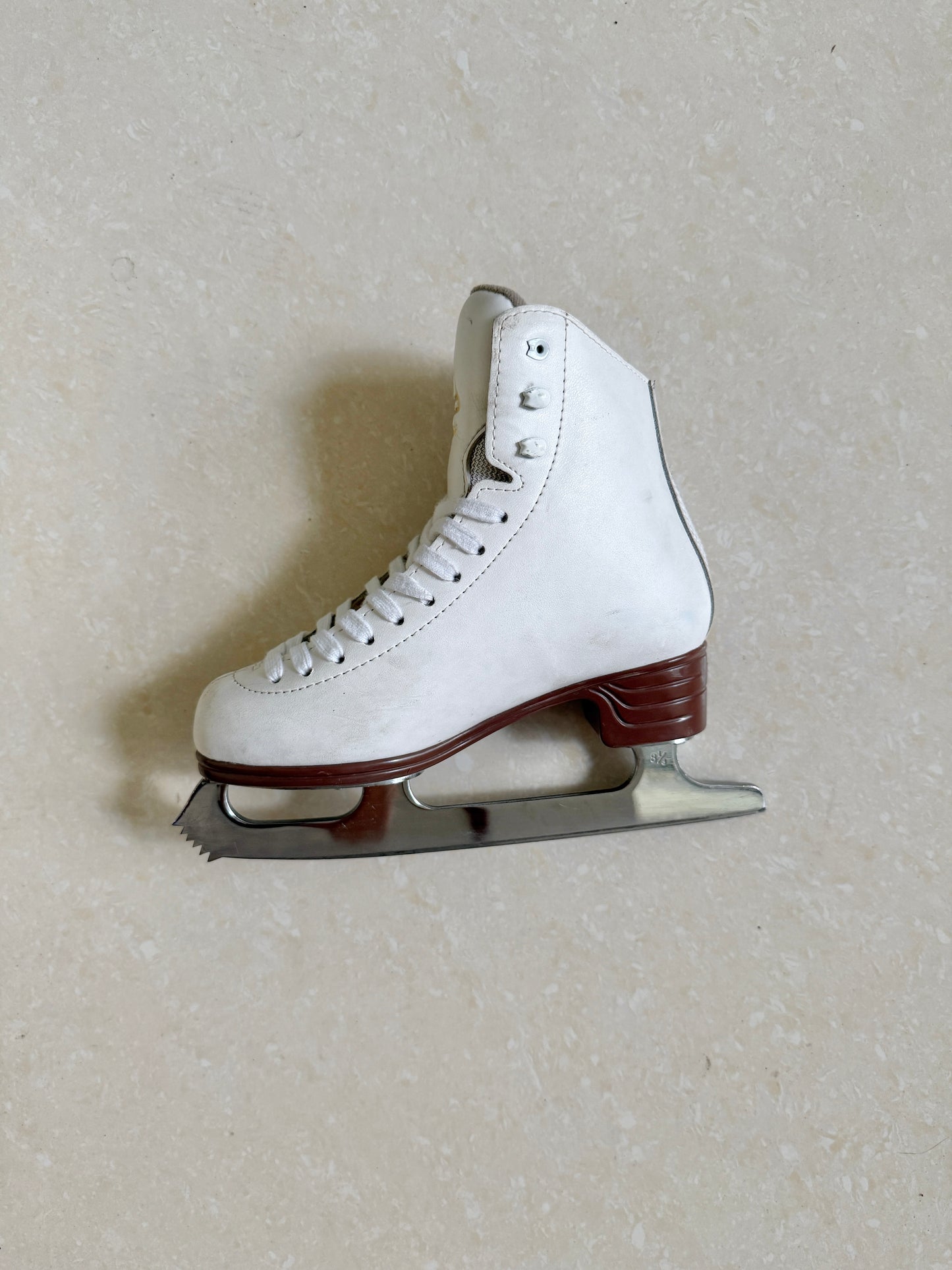 2nd Hand Jackson Artiste Ice Skate Bundle (secondhand ice skate)