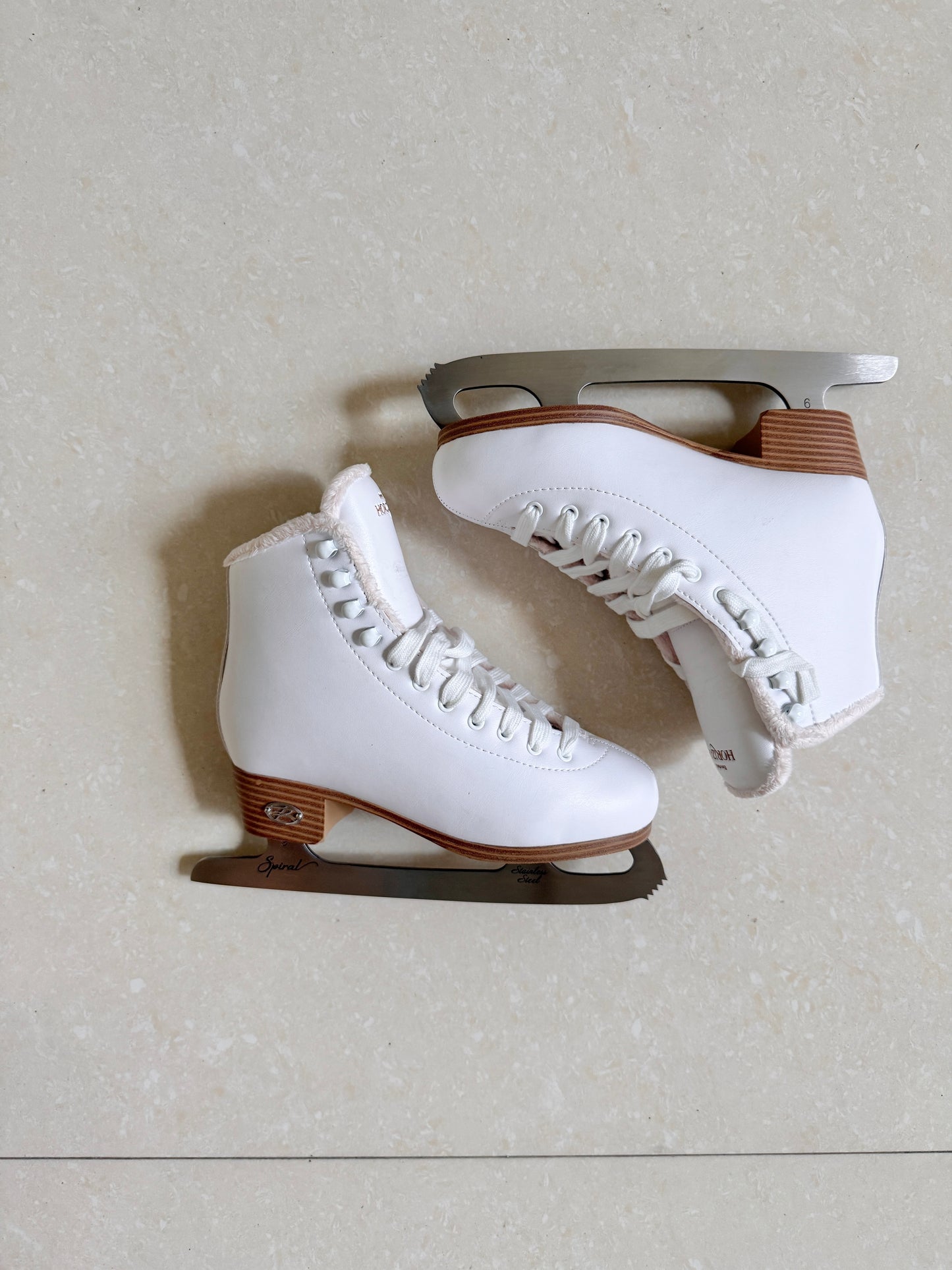 2nd Hand Riedell Horizon Ice Skate Bundle (secondhand ice skate)